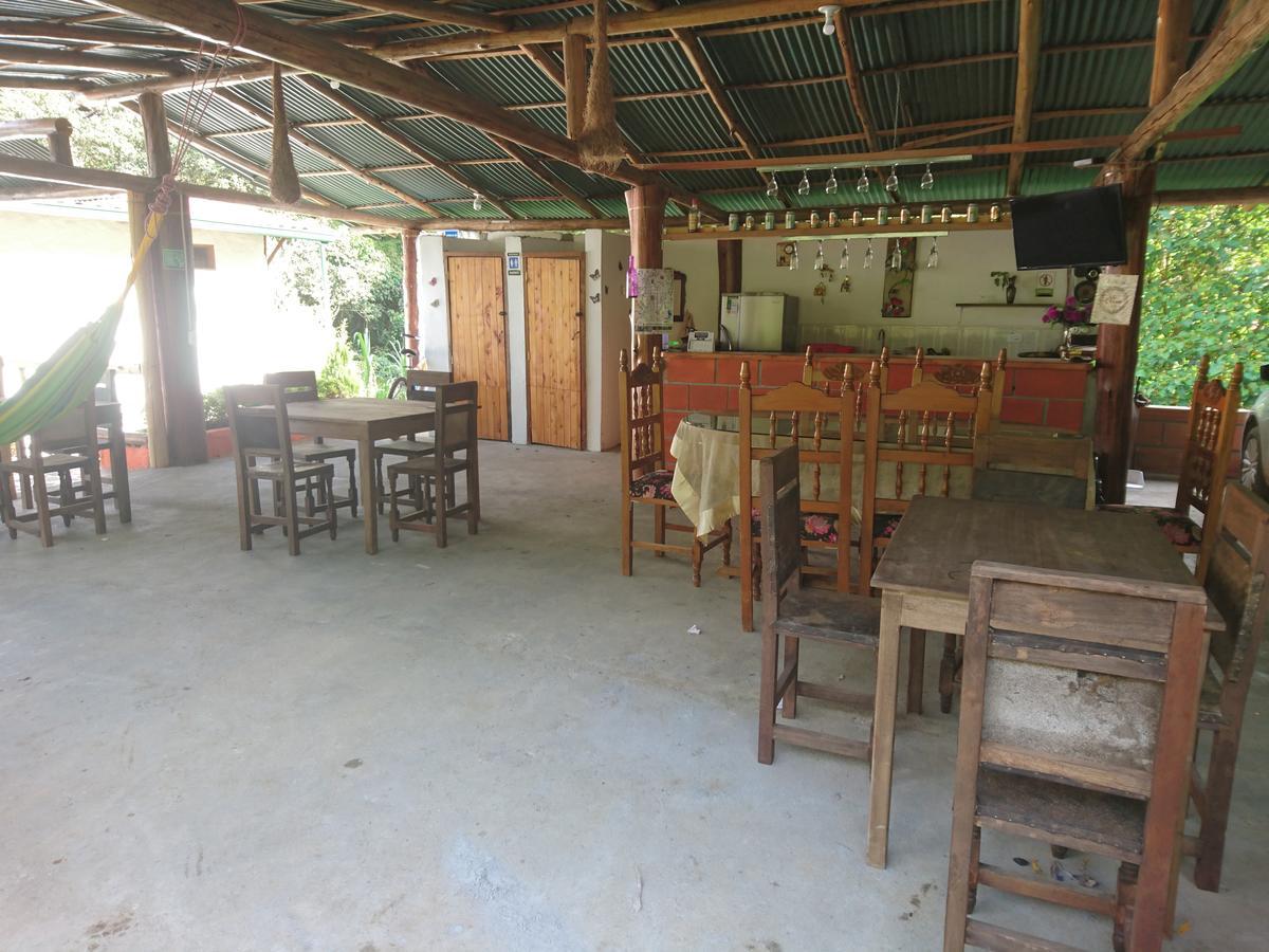 Hostal Encanto La Salada Jardin Luaran gambar