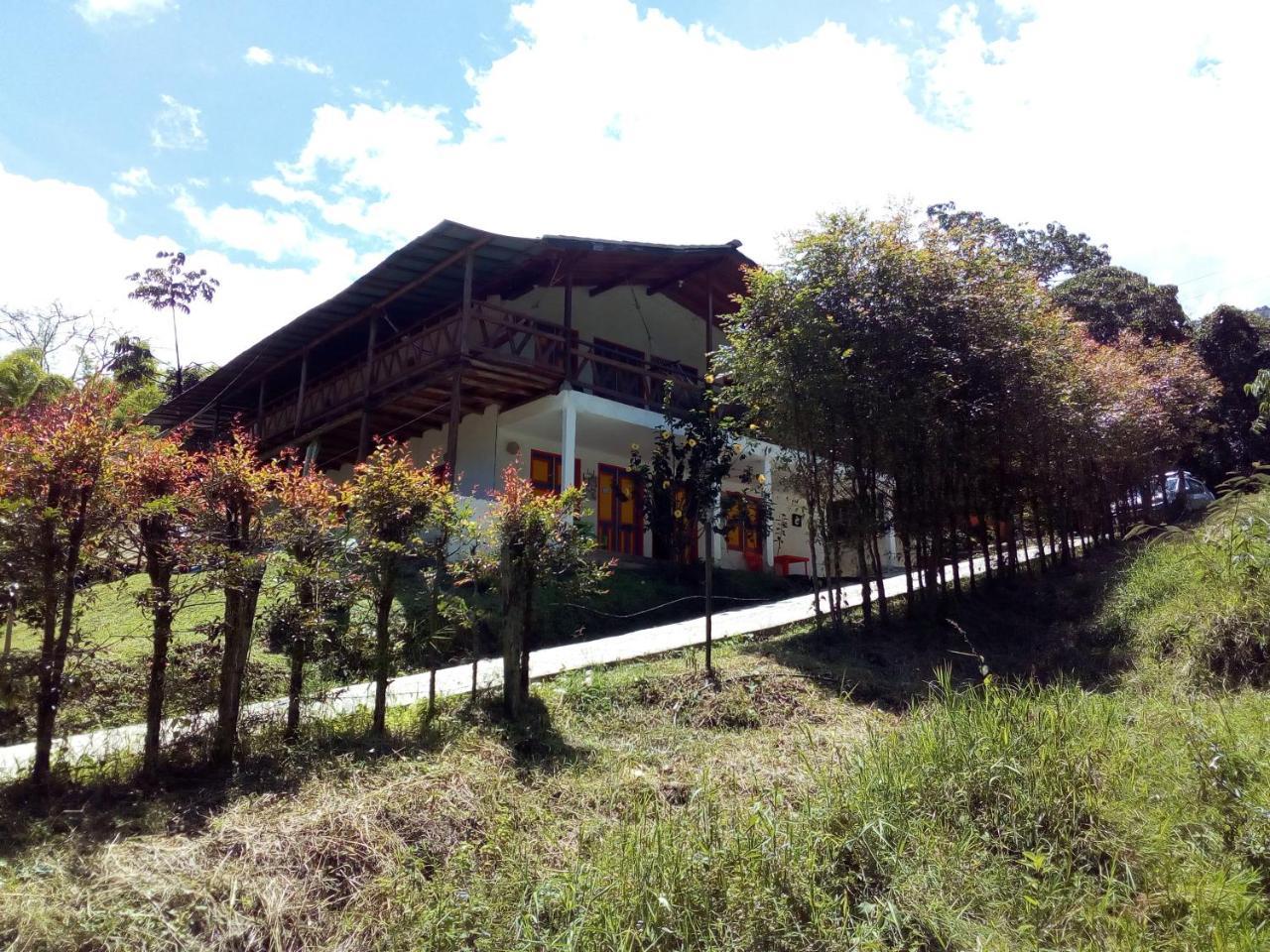 Hostal Encanto La Salada Jardin Luaran gambar